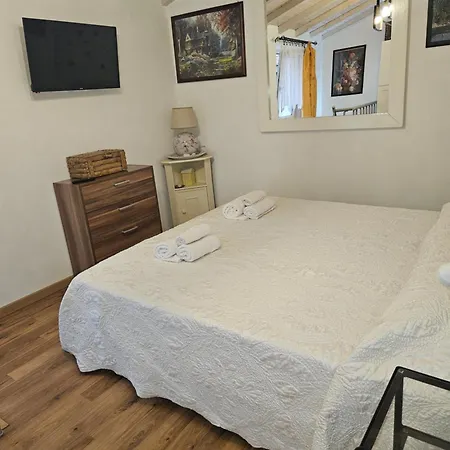 Casa Mary Camaiore